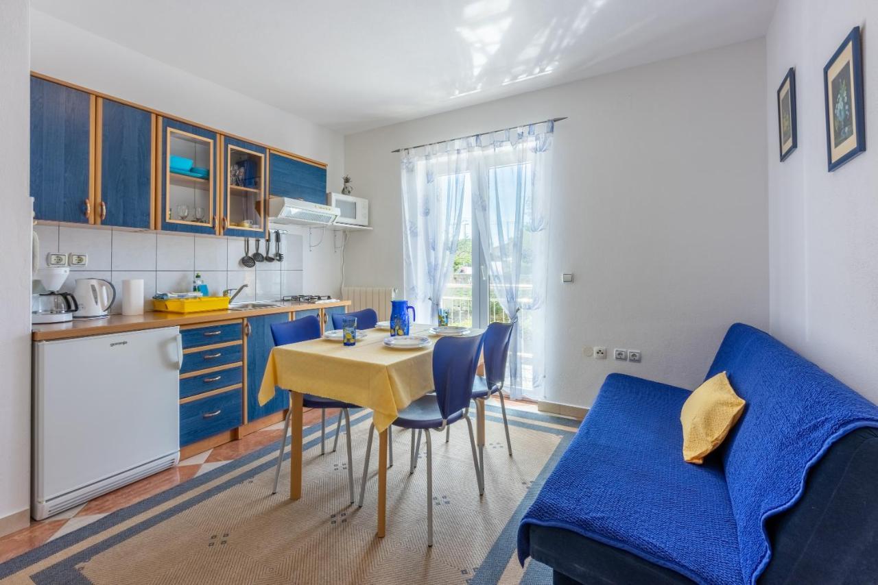 Apartmani Jaric 노비비노돌스키 외부 사진