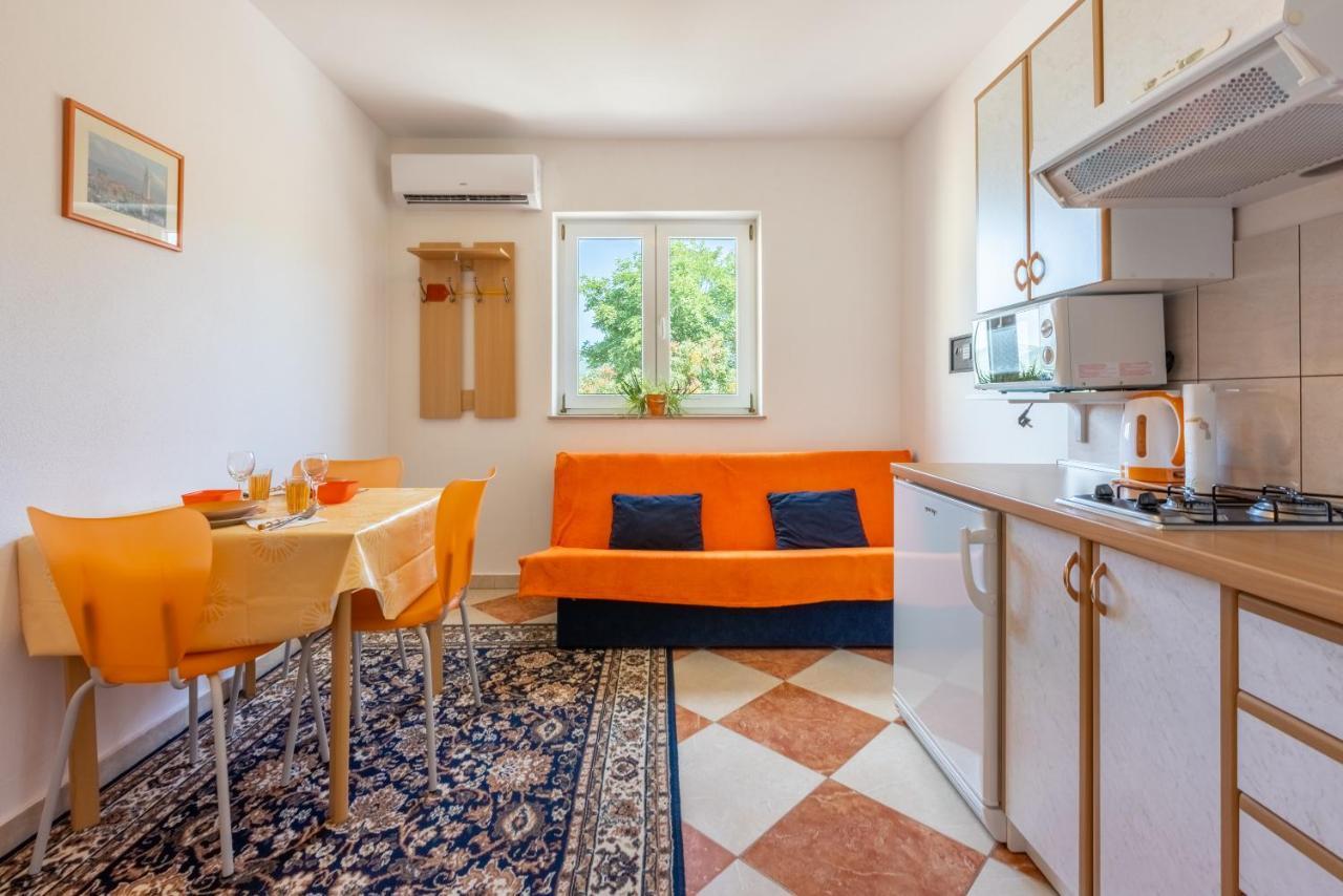 Apartmani Jaric 노비비노돌스키 외부 사진